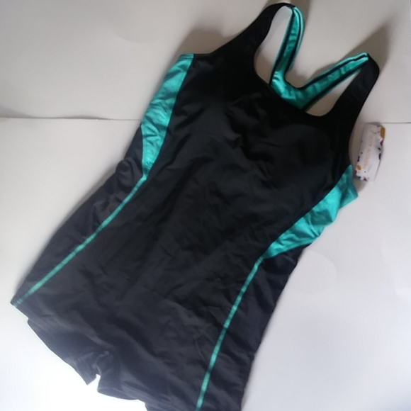 Racer back shorts swimsuit one piece built in bra - Picture 1 of 2